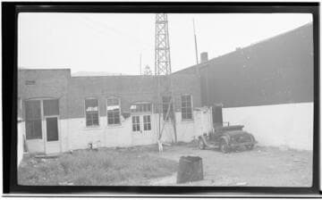 Clean up Campaign - back alley  in Santa Paula