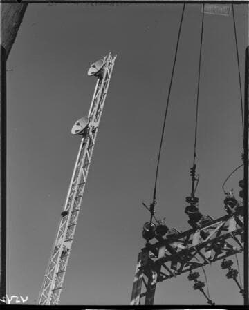 Transmission tower and Microwave tower