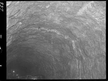 Big Creek - Mammoth Pool - Seam in tunnel leaking water - outlet heading