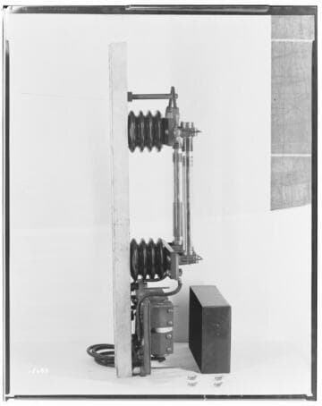 E1.1 - Electric Equipment misc. - Telephone Protector