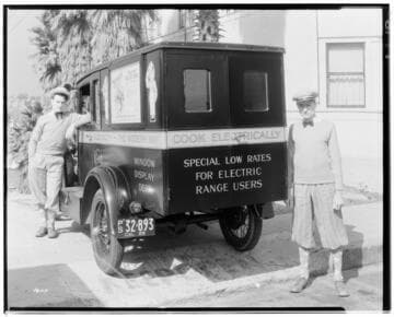 Window Display Department Truck #2611