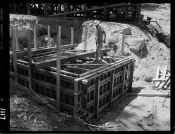 Big Creek - Mammoth Pool - Forming Hoist House foundation