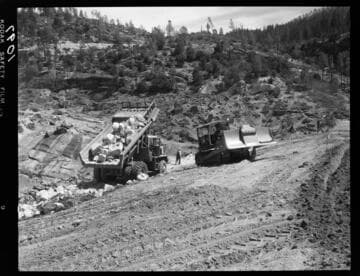 Big Creek - Mammoth Pool - Placing upstream riprap
