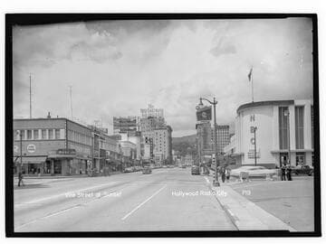 Vine Street at Sunset, Hollywood Radio City