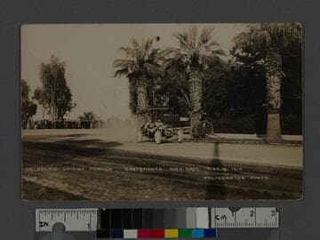 De Palma driving Mercer, Santa Monica road race, May 4, 1912
