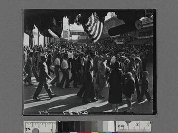 People on the Ocean Front Walk at Lick Pier, Ocean Park