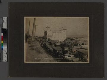 A busy day at Santa Monica Canyon Bath House, Cal