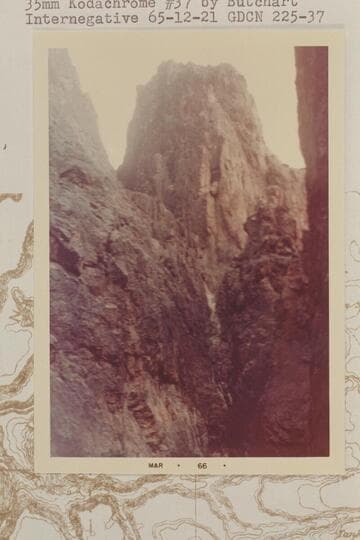 Pinnacle in Black Aisle below fall; Diamond Creek