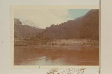 Mouth of Diamond Creek.  Stavely sadirons at right