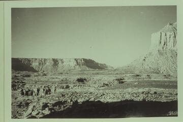 Passing Sinyala Butte