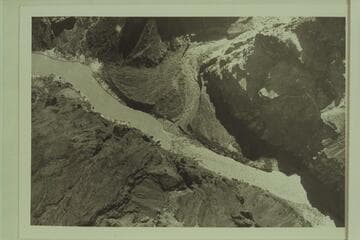 Vulcan Rapid; Prospect Canyon.  Approximate flow:  15,400 cfs