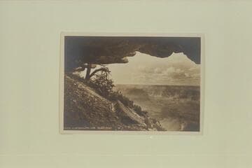 From cliff dwellers cave, Rowe's Point