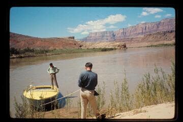 18' jet in water; Lees Ferry