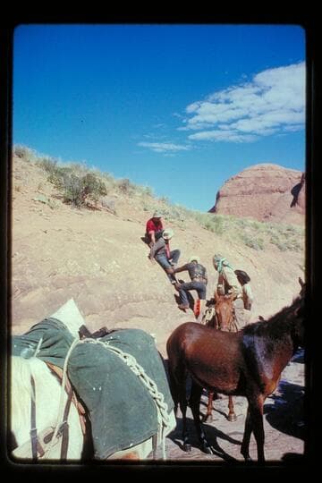Photogs detour, pothole in Mile 71.5