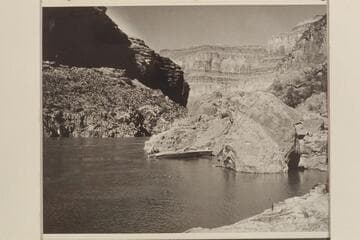 Boats moored at Elves Chasm; view up river