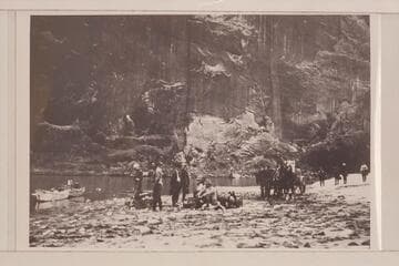 Preparing to load boats at Halls Crossing; near Mile 118