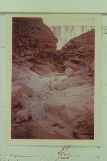 The gulch at Mile 24.7, south rim