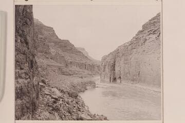 Upriver from above Vaseys Paradise