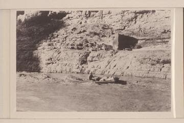 Loper shooting small rapids above Slickhorn