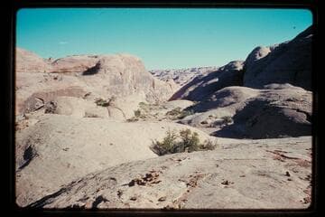 Down trail in side canyon of Moepitz Canyon
