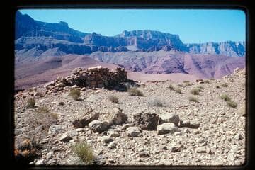 Fort ruin above Unkar