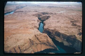 Lake Powell in Navajo Creek