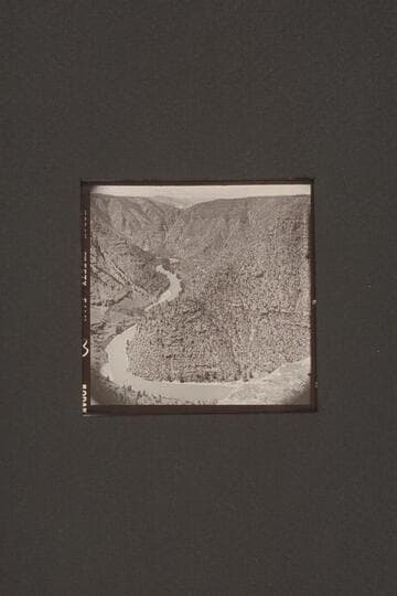 Red Canyon looking upriver from upper lookout near Red Canyon Lodge.  The observation point approximates Mile 303