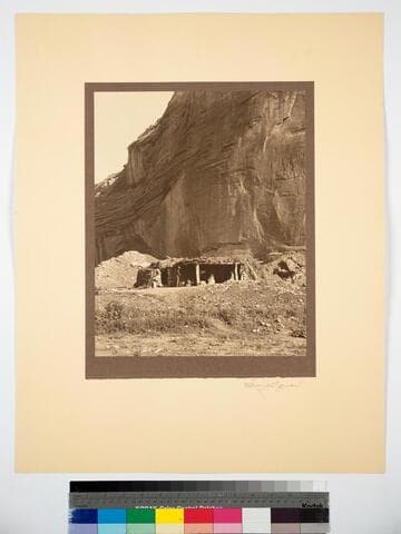 Navajo Hogan in Canyon de Chelly