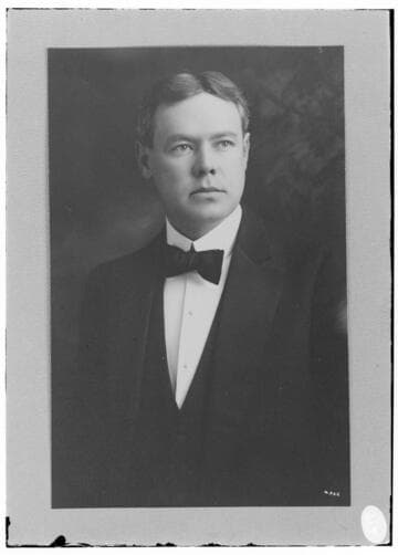 P1.3 - Portraits, D-F - W. L. Frost