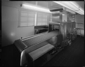 Commercial kitchen