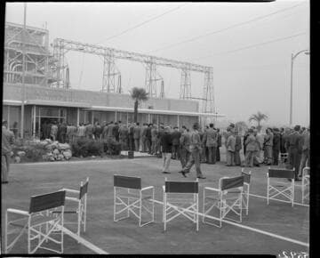 Tour group entering the main office of Etiwanda Station