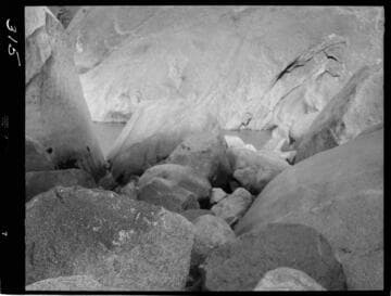 Big Creek - Mammoth Pool - General view of boulders in river bottom at downstream rock toe area