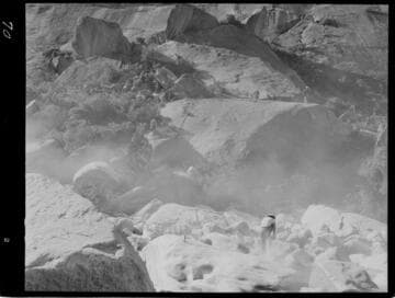 Big Creek - Mammoth Pool - Drilling of West Abutment boulders
