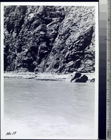 Cableway carriage at Hoover Dam site