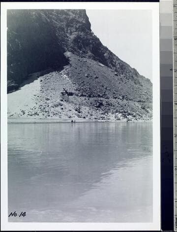 South end of railroad cut.  Shovel at work above river