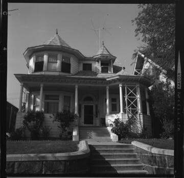 Victorian home exteriors