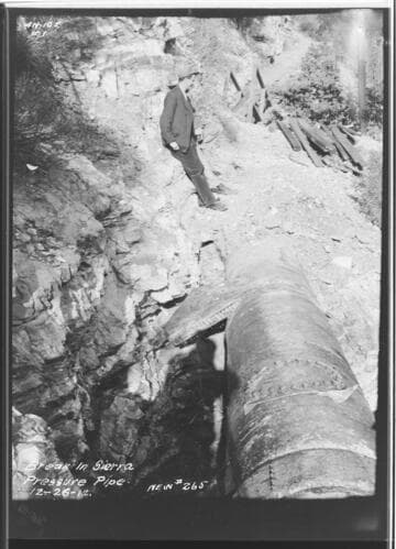 Break in Sierra pressure pipe [penstock]