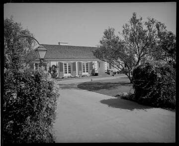 Tusquellas, Mr. and Mrs. John E., residence