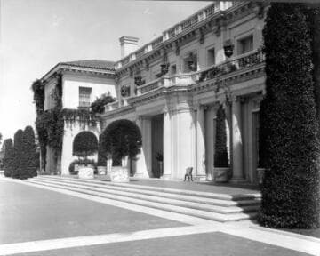 South terrace of the Huntington residence, circa 1920