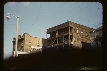 Looking up from Figueroa Street