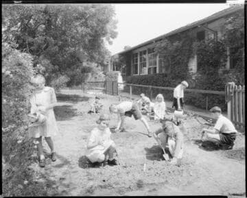 Garden project, Polytechnic Elementary School, 1030 East California, Pasadena. 1935