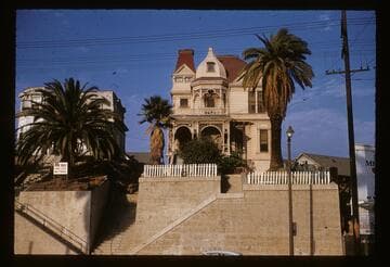 Old Victorian home on Sunset Boulevard